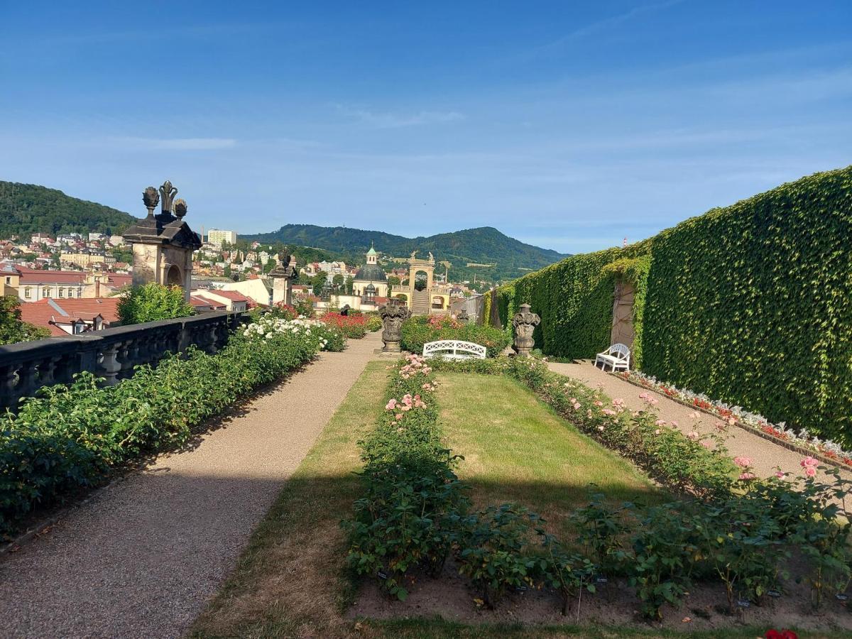 Apartments Rose Garden Decin Luaran gambar