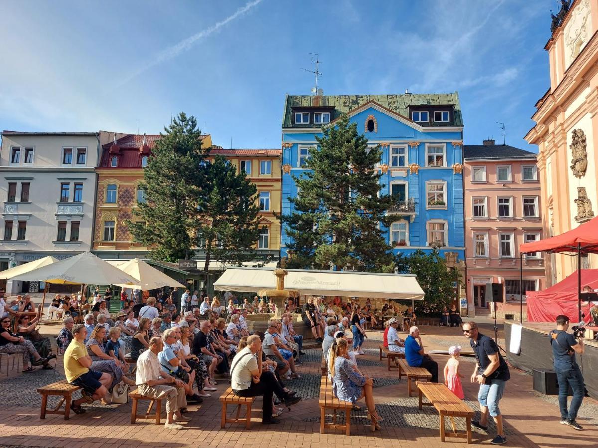 Apartments Rose Garden Decin Luaran gambar