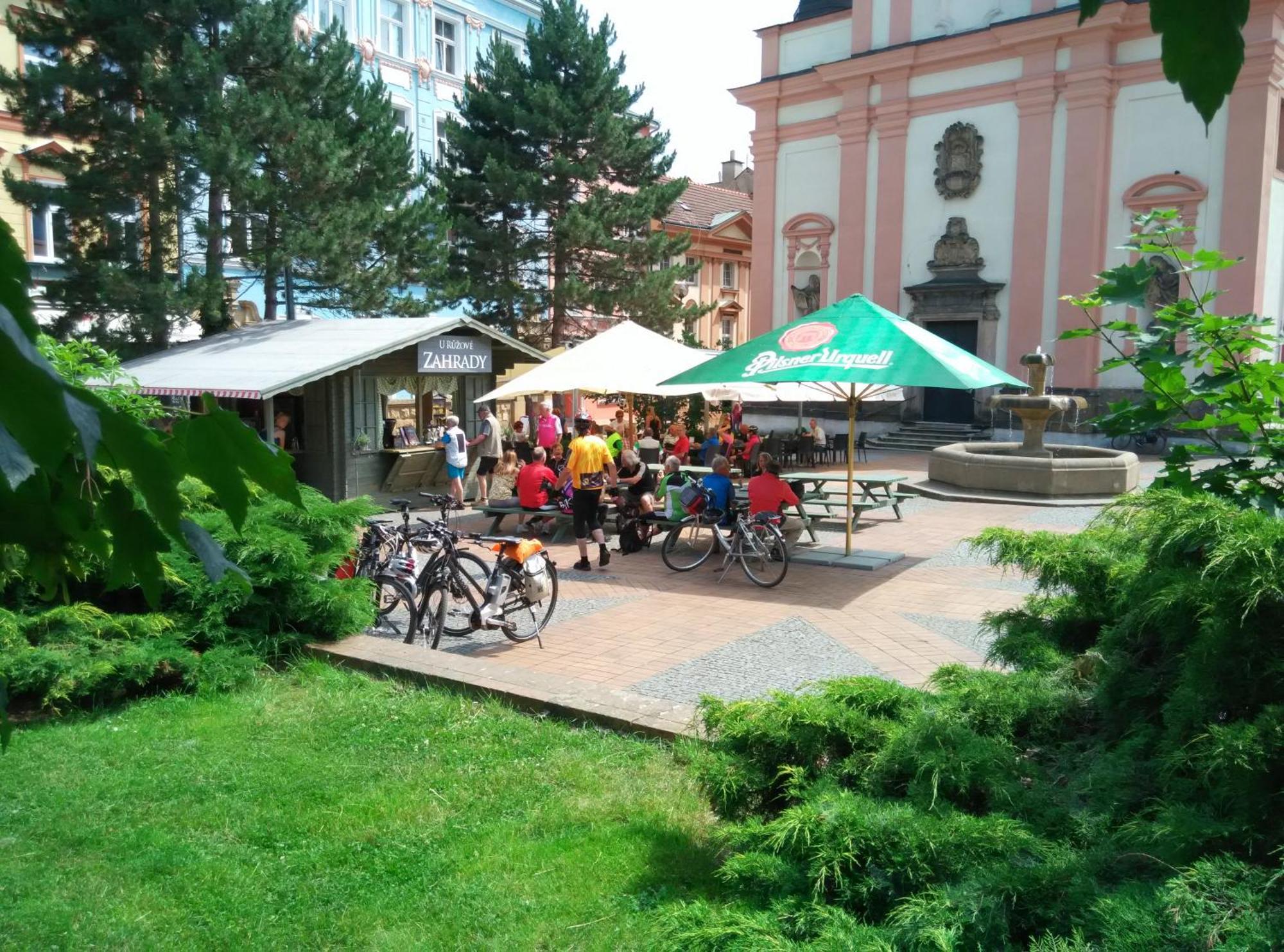 Apartments Rose Garden Decin Luaran gambar